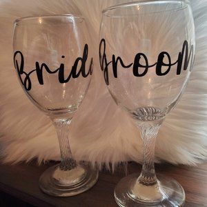 Wedding Toasting Glasses (Bride & Groom Monogram)